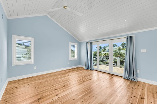 559 Schooner Road, Charleston, SC 29412