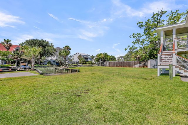 559 Schooner Road, Charleston, SC 29412