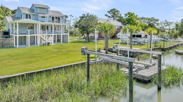 559 Schooner Road, Charleston, SC 29412