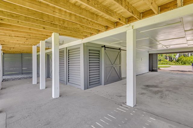 559 Schooner Road, Charleston, SC 29412