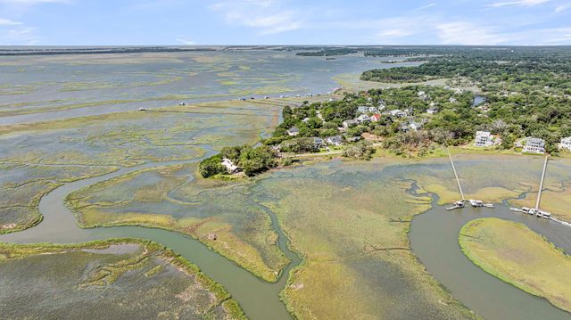559 Schooner Road, Charleston, SC 29412