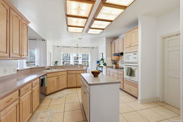 228 county road 6864, Natalia, TX 78059