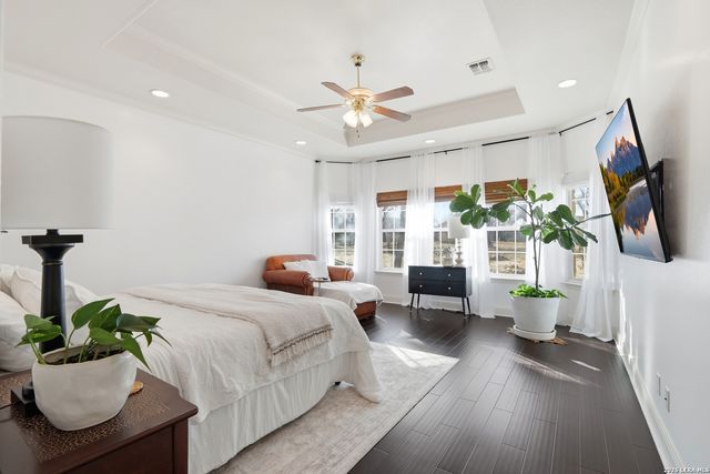 228 county road 6864, Natalia, TX 78059