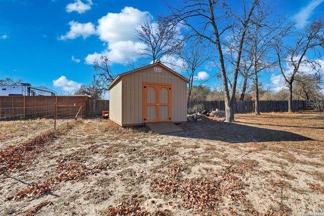 228 county road 6864, Natalia, TX 78059