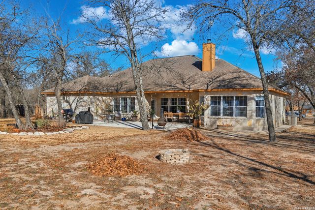 228 county road 6864, Natalia, TX 78059