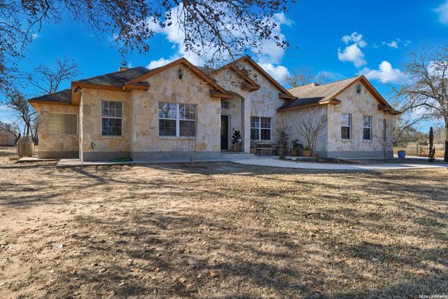 228 county road 6864, Natalia, TX 78059