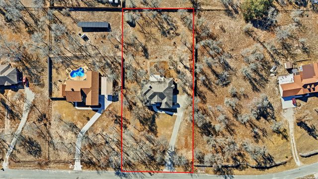 228 county road 6864, Natalia, TX 78059