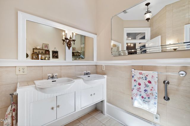 124 N Bloodworth Street, Raleigh, NC 27601
