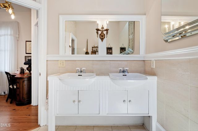 124 N Bloodworth Street, Raleigh, NC 27601