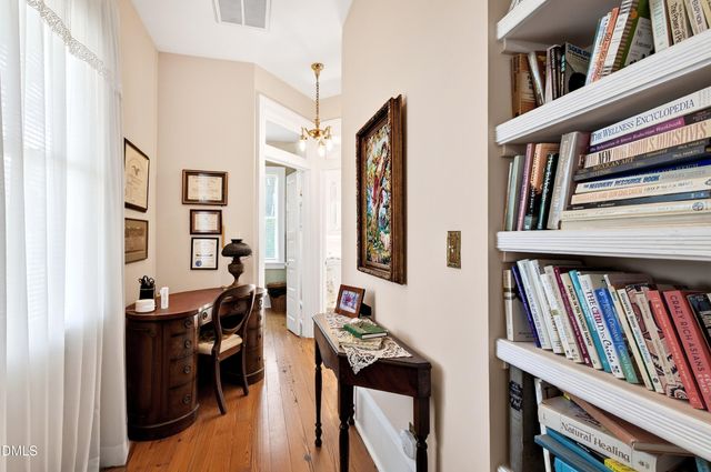 124 N Bloodworth Street, Raleigh, NC 27601