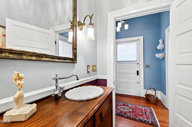 124 N Bloodworth Street, Raleigh, NC 27601