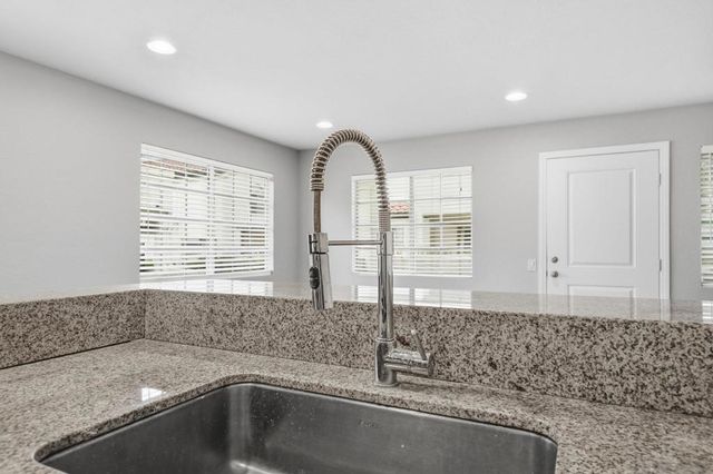 774 Eastshore Ter 169, Chula Vista, CA 91913