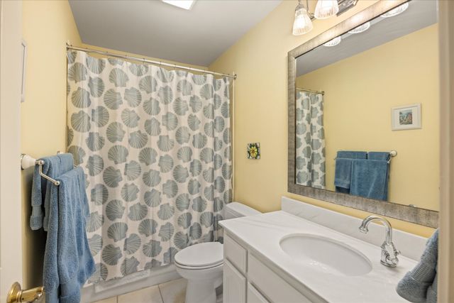 1116 Carousel Drive, Bedford, TX 76021