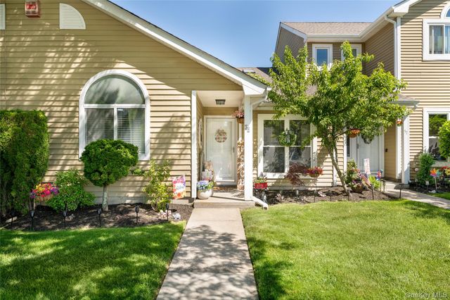 59 Eric Drive, Middle Island, NY 11953