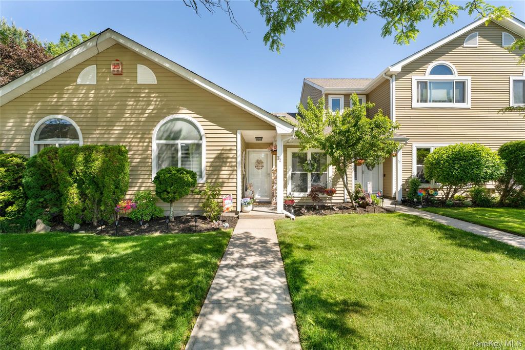 59 Eric Drive, Middle Island, NY 11953