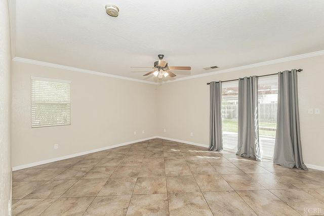 1847 W Heather Lane, Hanford, CA 93230