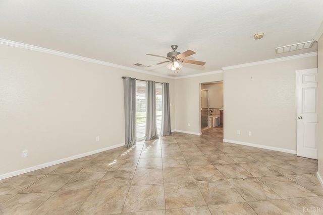 1847 W Heather Lane, Hanford, CA 93230