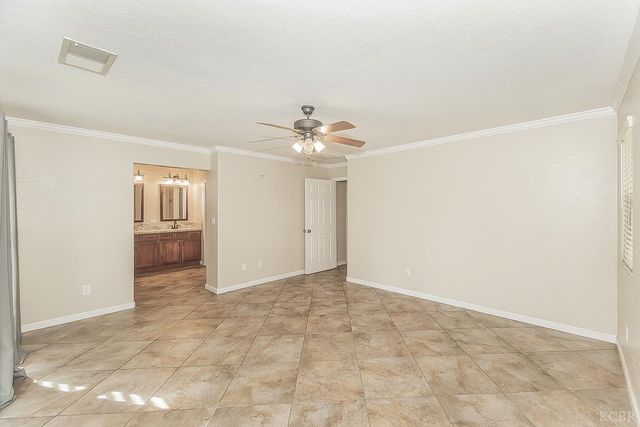 1847 W Heather Lane, Hanford, CA 93230