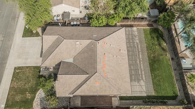 1847 W Heather Lane, Hanford, CA 93230