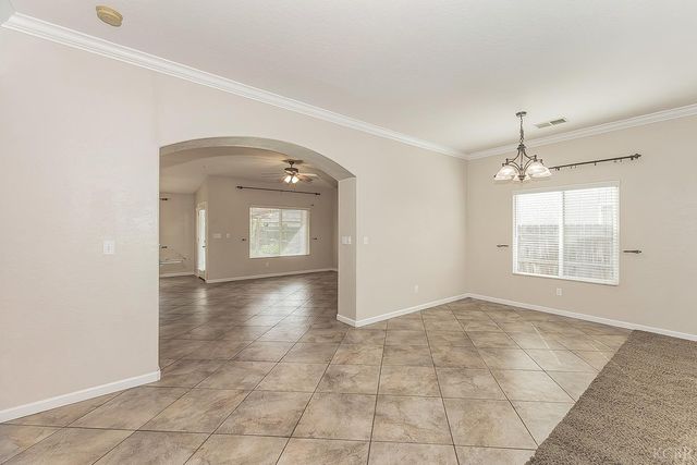 1847 W Heather Lane, Hanford, CA 93230