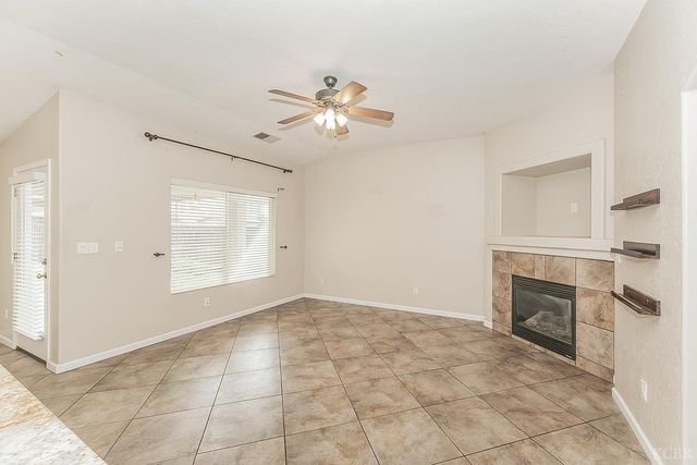 1847 W Heather Lane, Hanford, CA 93230