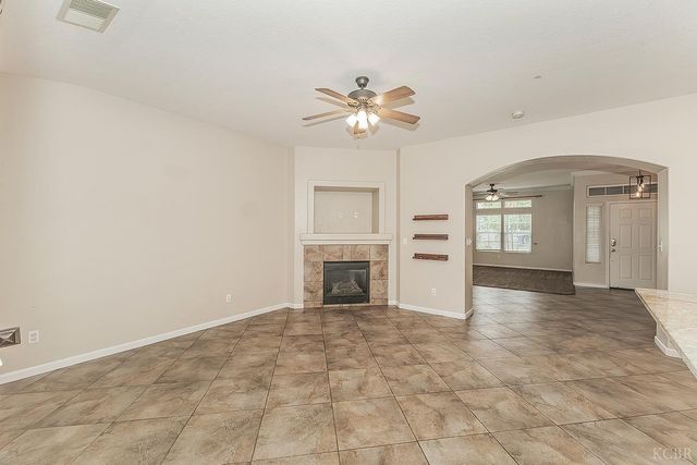 1847 W Heather Lane, Hanford, CA 93230