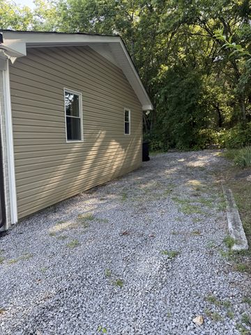 105 Williams St, Woodbury, TN 37190
