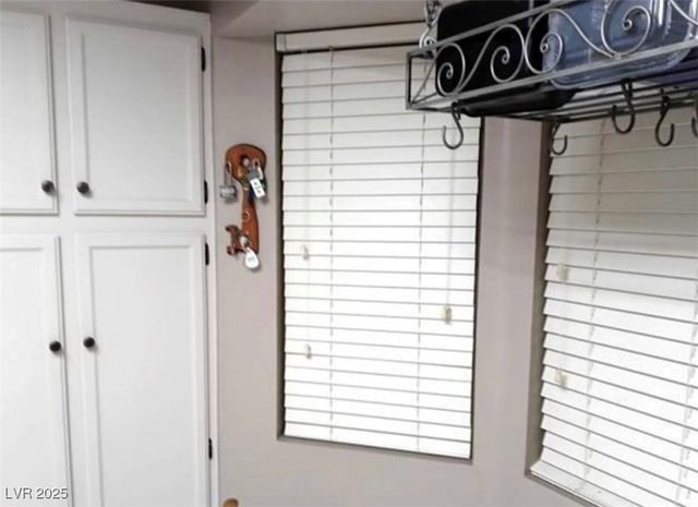 1747 Angel Falls Street, Las Vegas, NV 89142