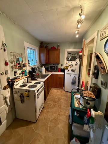 39407 SCHOPPERT Drive, Centerville, PA 16404