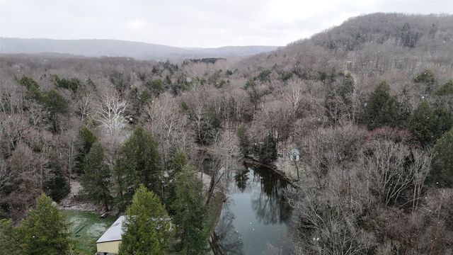 39407 SCHOPPERT Drive, Centerville, PA 16404