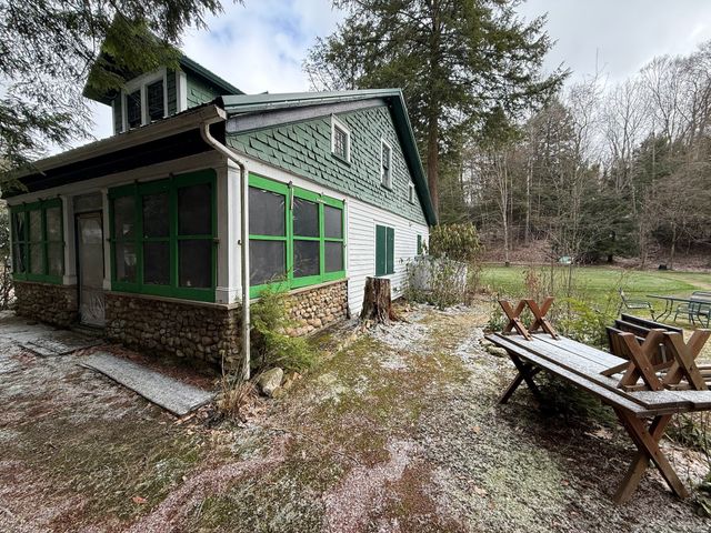 39407 SCHOPPERT Drive, Centerville, PA 16404