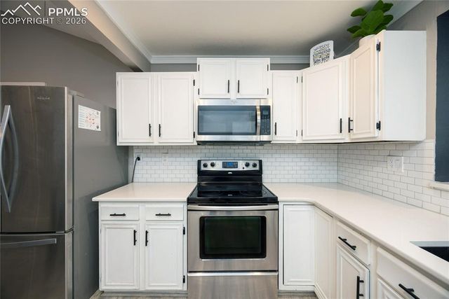 975 Tari Drive, Colorado Springs, CO 80921