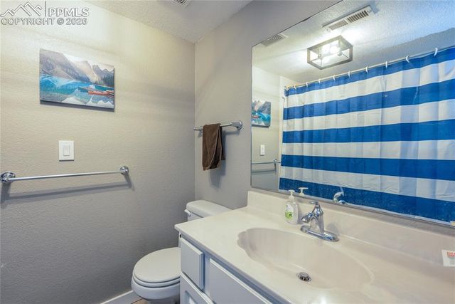 975 Tari Drive, Colorado Springs, CO 80921
