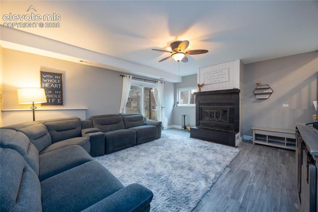 975 Tari Drive, Colorado Springs, CO 80921
