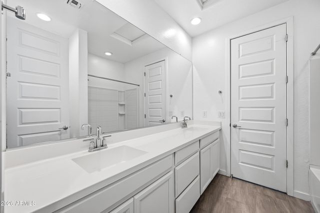 1627 W Estes, Phoenix, AZ 85041