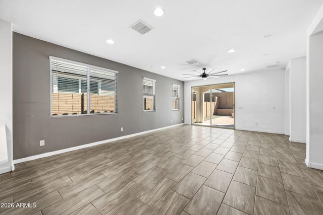 1627 W Estes, Phoenix, AZ 85041