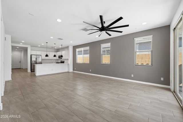 1627 W Estes, Phoenix, AZ 85041