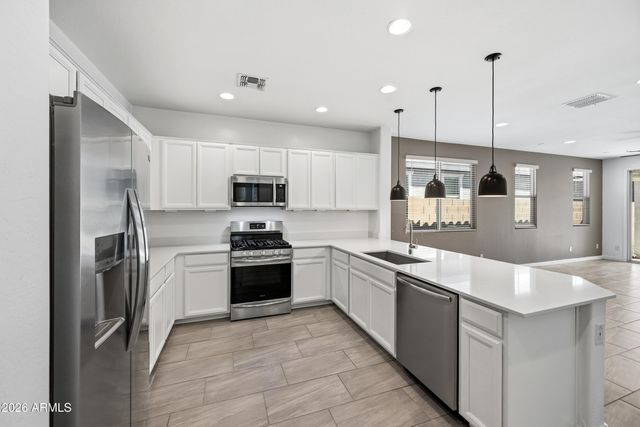 1627 W Estes, Phoenix, AZ 85041