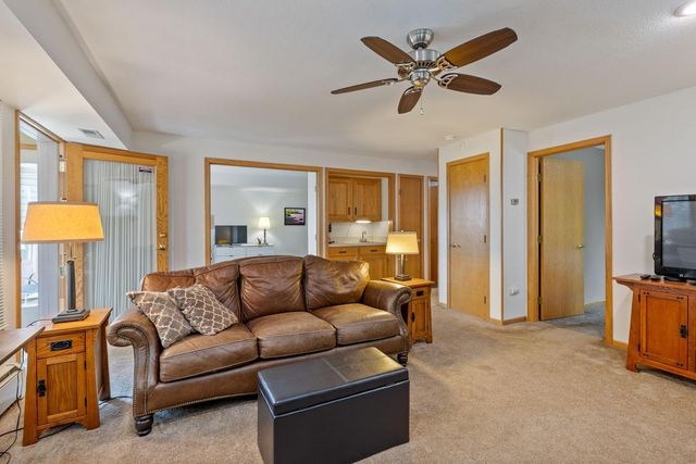 5501 Auto Club Road, Bloomington, MN 55437