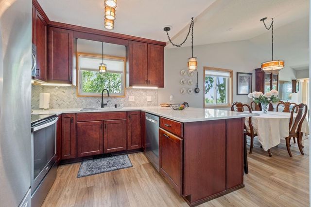 5501 Auto Club Road, Bloomington, MN 55437