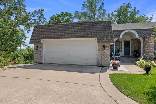 5501 Auto Club Road, Bloomington, MN 55437