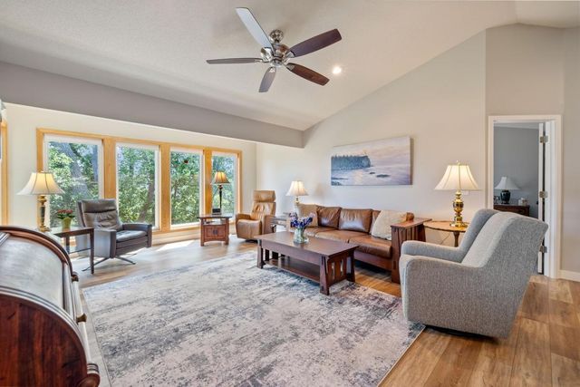 5501 Auto Club Road, Bloomington, MN 55437