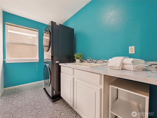 9432 202nd Street E, Graham, WA 98338