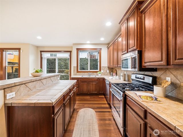 9432 202nd Street E, Graham, WA 98338