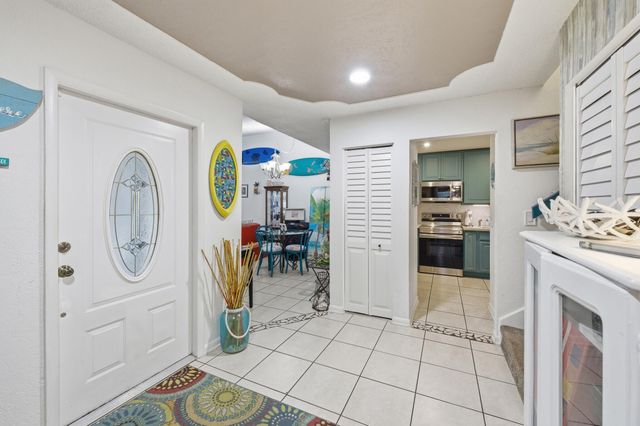 4702 Holly Lake Drive, Greenacres, FL 33463