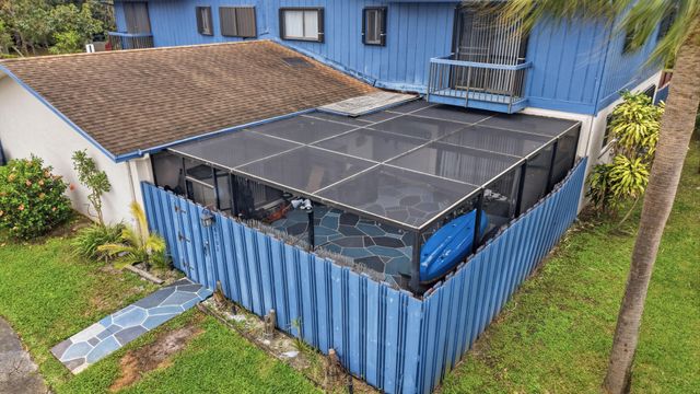 4702 Holly Lake Drive, Greenacres, FL 33463