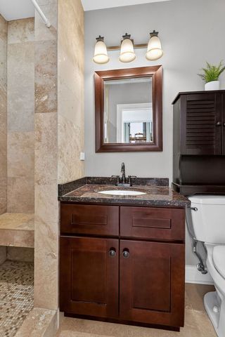 404 Lawrence Avenue, Glen Ellyn, IL 60137