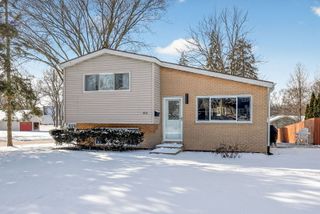 404 Lawrence Avenue, Glen Ellyn, IL 60137