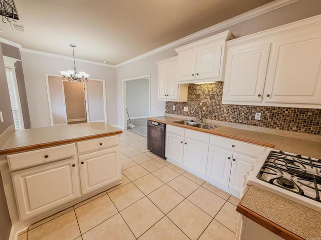 13820 Dynasty Cove, Shannon Hills, AR 72002