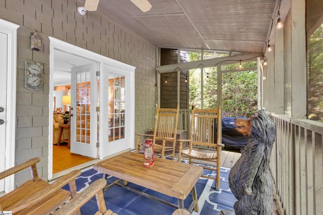 512 Cliff Ridge Drive, Cleveland, SC 29635